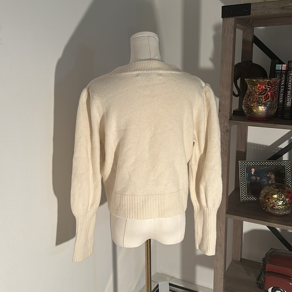 Sylvie Cropped Sweater - Picture 8 of 10